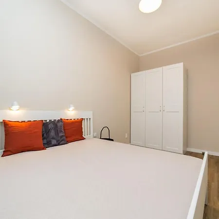 Apartment New 2 - Self Check In, Free Parking Bratislava