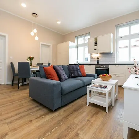 New 2 - Self Check In, Free Parking *