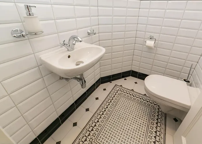 New 2 - Self Check In, Free Parking Μπρατισλάβα